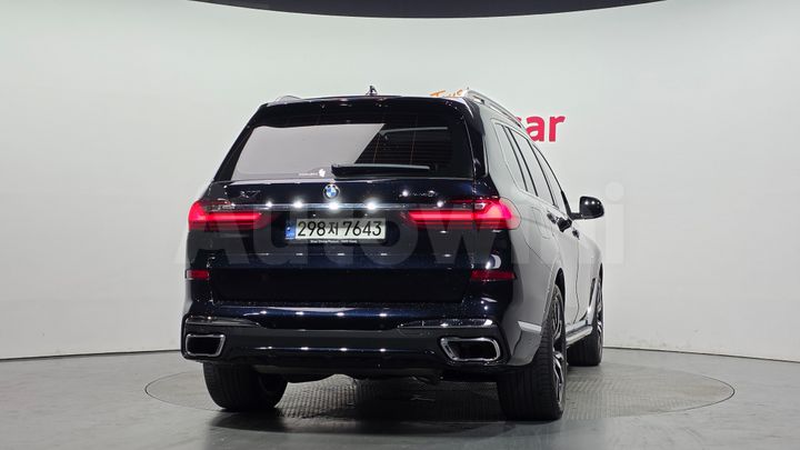 BMW X7 2021 — 4