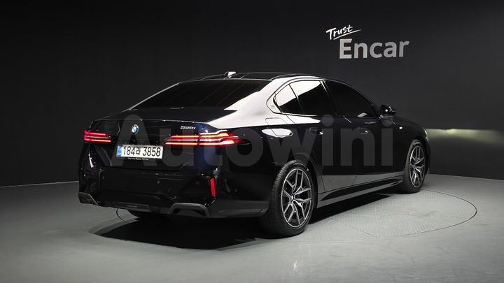 BMW 5 Series 2025 — 2