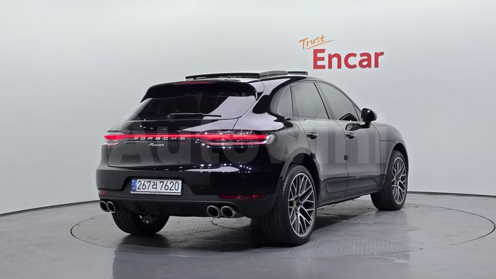 Porsche Macan 2021 — 2