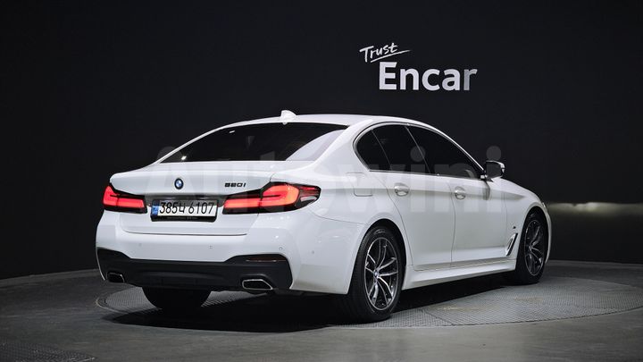 BMW 5 Series 2021 — 2