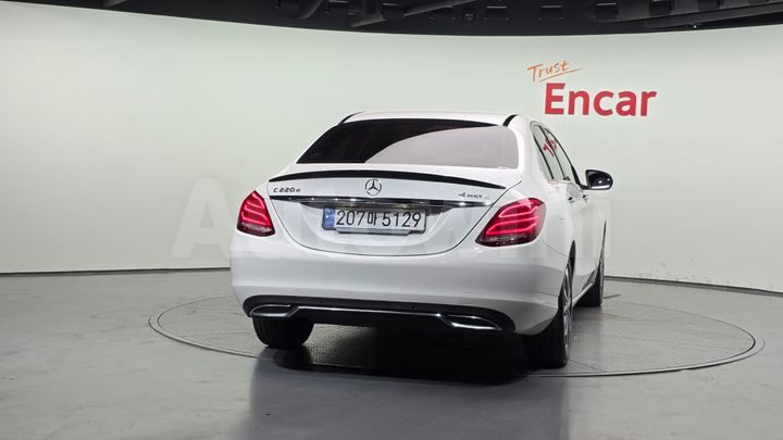 Mercedes-Benz C Class 2017 — 4