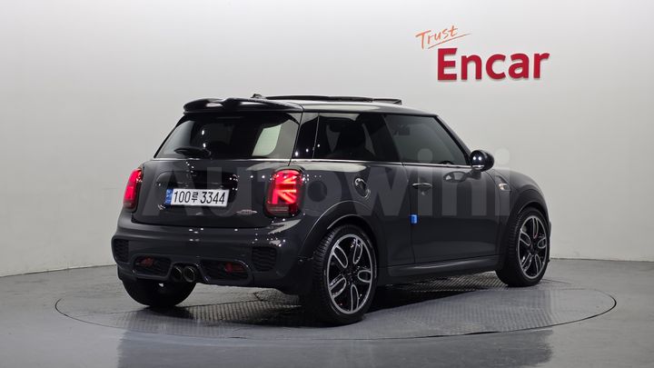 Mini Cooper 2018 — 2