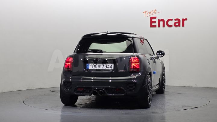 Mini Cooper 2018 — 4