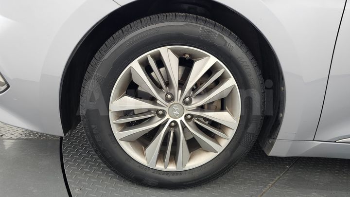 Hyundai Grandeur 2017 — 5