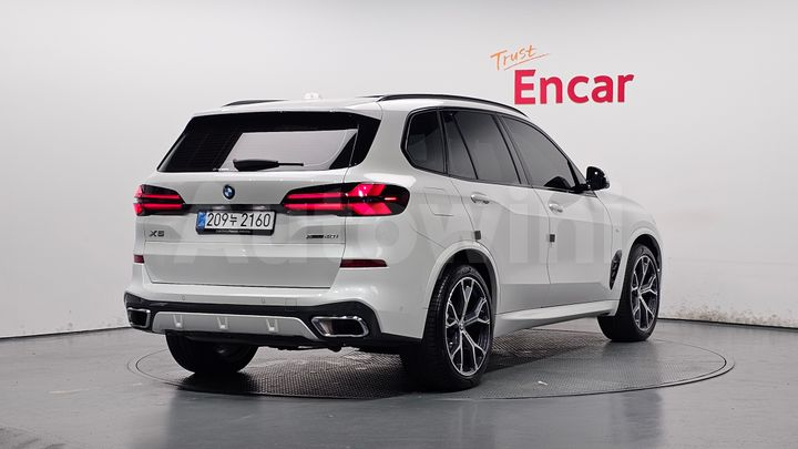BMW X5 2025 — 2