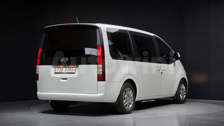Hyundai Staria 2022 — 2