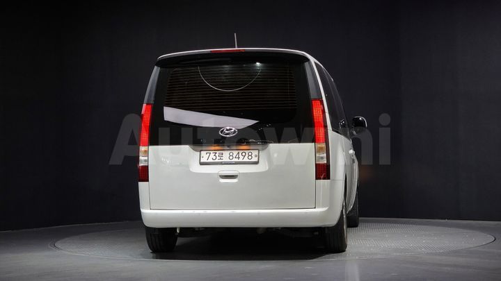 Hyundai Staria 2022 — 4