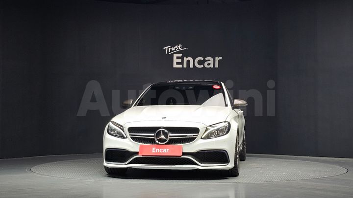 Mercedes Benz C Class 2018 — 3