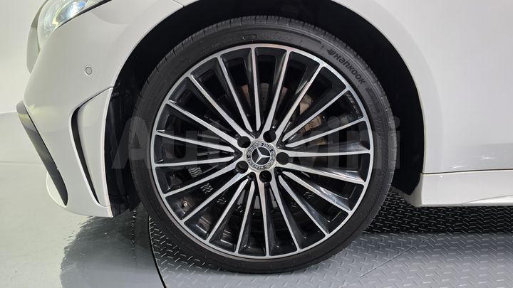 Mercedes Benz CLS Class