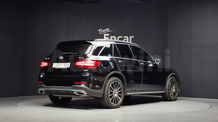 Mercedes Benz GLC Class 2019 — 2