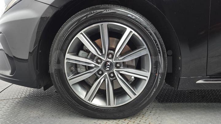 Kia K5 2020 — 4