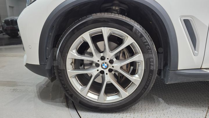 BMW X5 2021 — 5