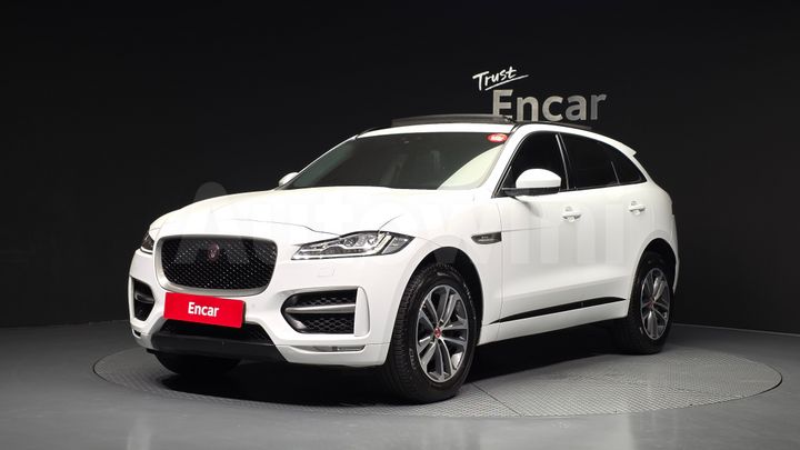 Jaguar F PACE