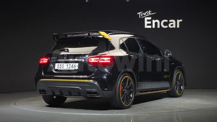 Mercedes Benz GLA Class 2018 — 2