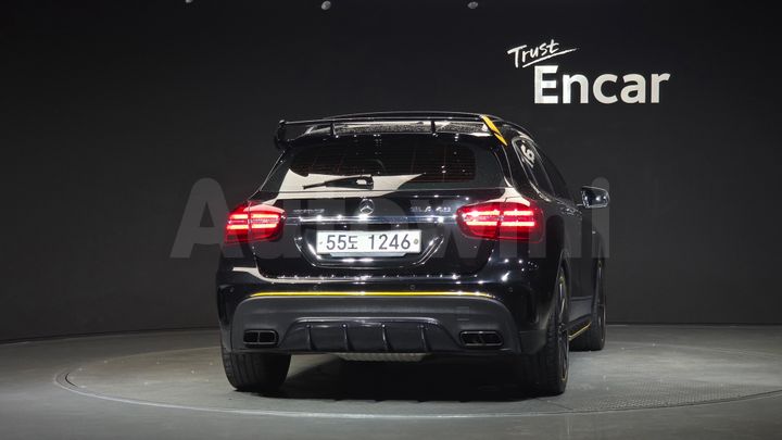 Mercedes Benz GLA Class 2018 — 4