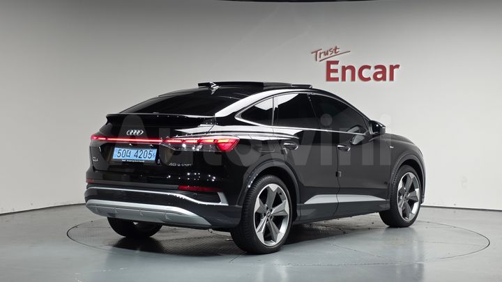 Audi Q4