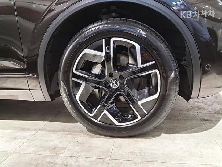 Volkswagen Touareg 2024 — 5