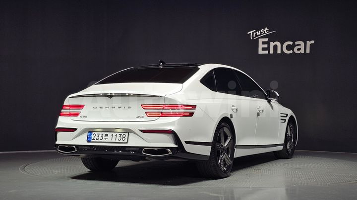 Genesis G80 2025 — 2