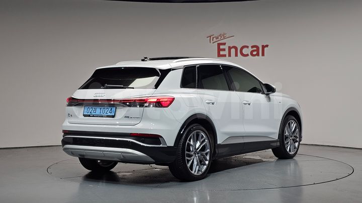 Audi Q4