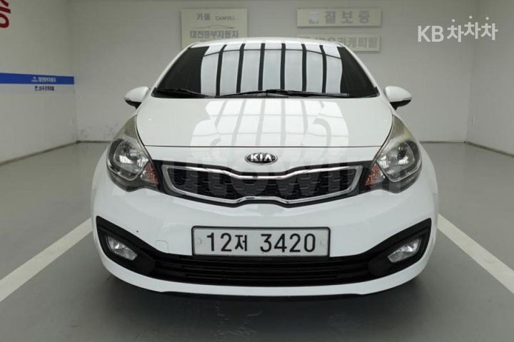 Kia Pride 2013 — 2