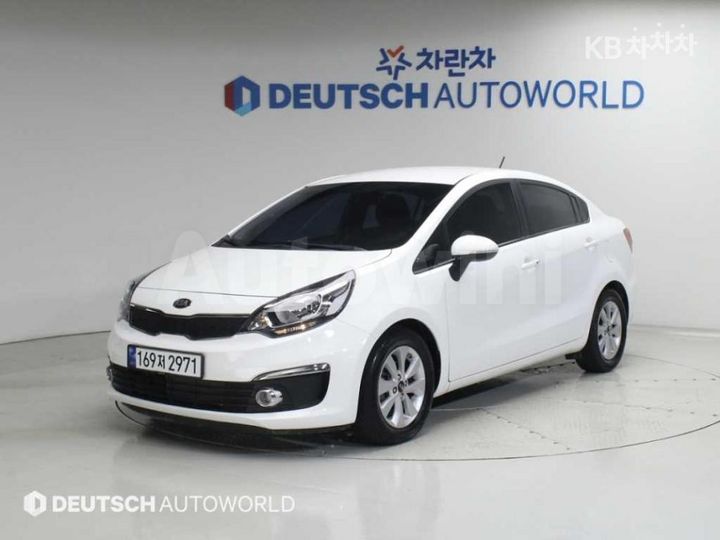 Kia Pride 2015 — 2