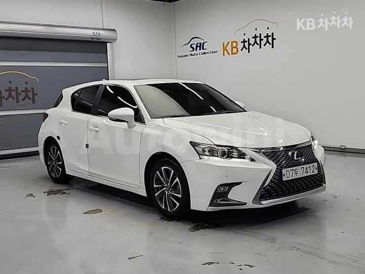 Lexus CT 2018 JTHKD5BH2J2313990 — 4