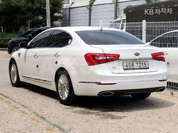 Kia K7 2013 KNALL415BDA148445 — 3