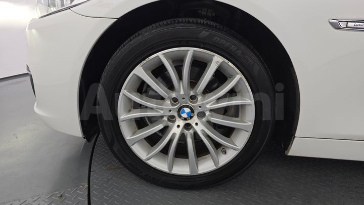 BMW 5 Series 2016 — 5