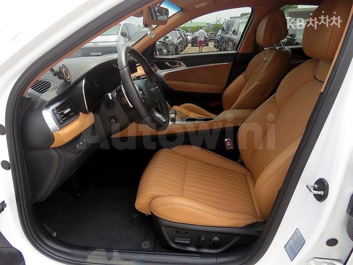Genesis G70 2022 KMTG341ADNU096413 — 5