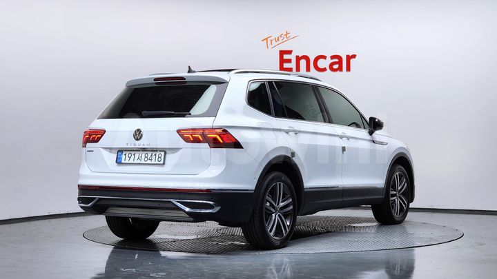 Volkswagen Tiguan 2022 — 2