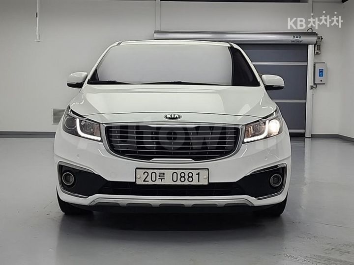 Kia Carnival 2016 KNAME81ABGS154540 — 2