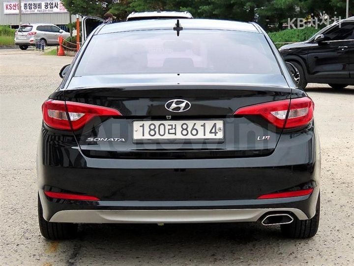 Hyundai Sonata 2015 KMHE341DBFA082982 — 4