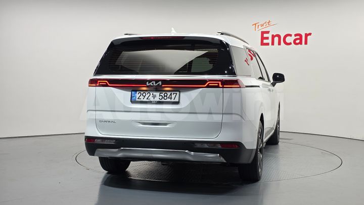 Kia Carnival 2023 — 4