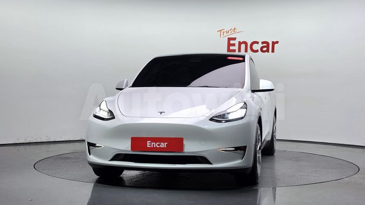 Tesla Model Y 2021 — 2