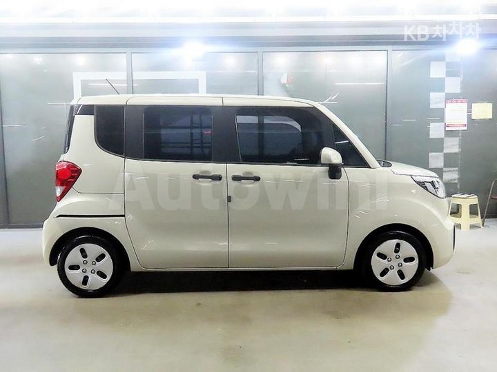 Kia Ray 2018 KNACF911BJT200093 — 3