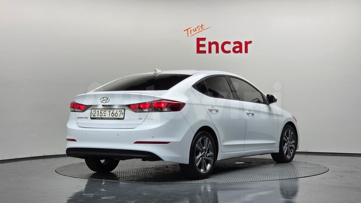 Hyundai Avante 2018 — 2