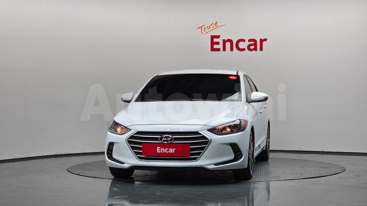 Hyundai Avante 2018 — 3