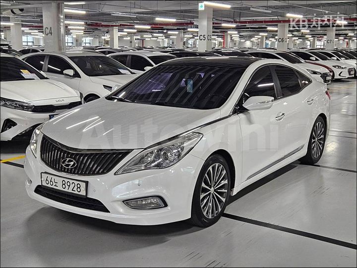 Hyundai Grandeur 2011 — 2