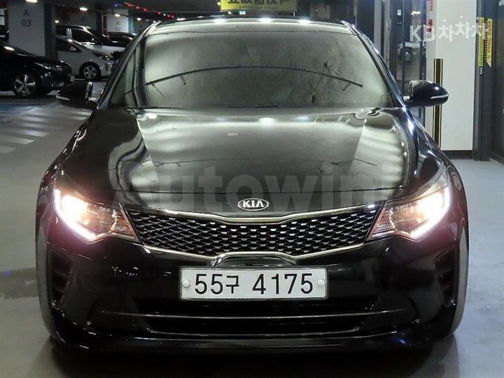 Kia K5 2018 — 2