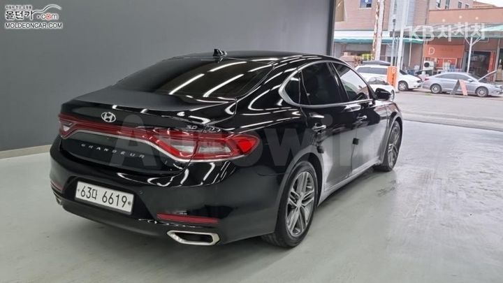 Hyundai Grandeur 2017 — 2