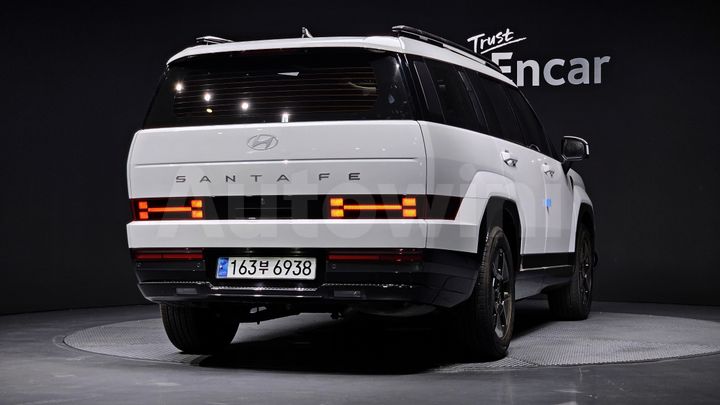 Hyundai SantaFe 2024 — 2