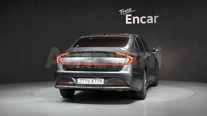 Hyundai Sonata 2022 — 4