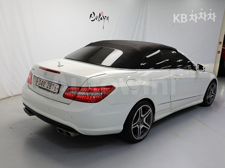 Mercedes Benz E Class 2011 — 4