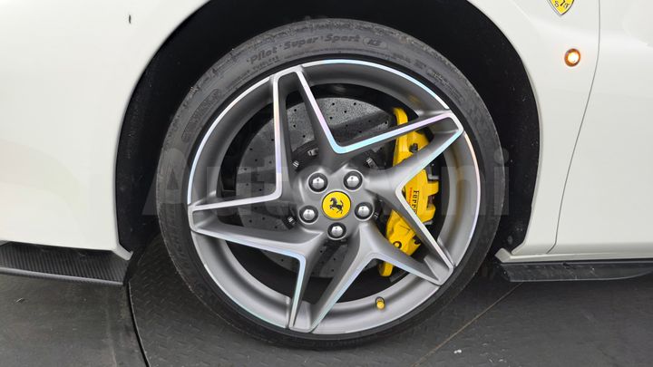 Ferrari F8