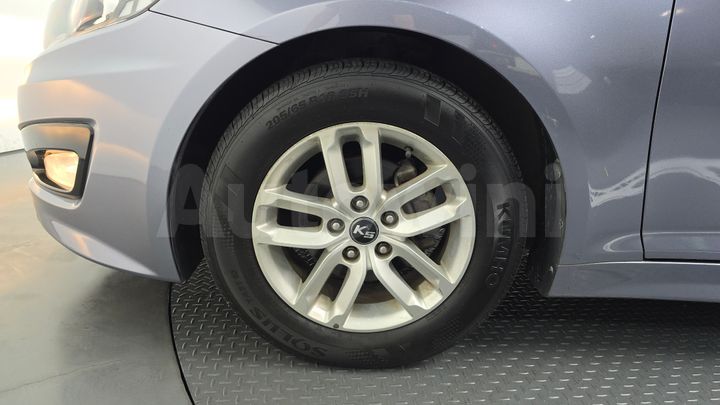 Kia K5 2011 — 5