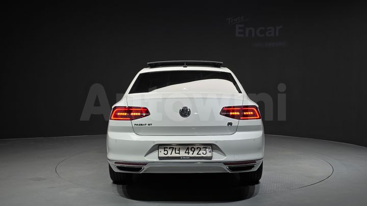 Volkswagen Passat 2018 — 5