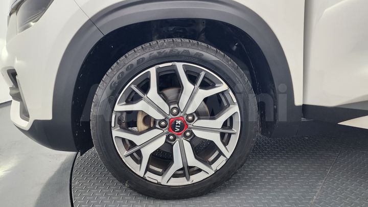 Kia Seltos 2020 — 5