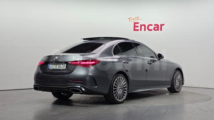 Mercedes-Benz C Class 2022 — 2