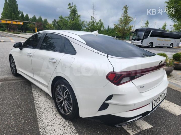 Kia K5 2020 KNAG741BBLA055028 — 4