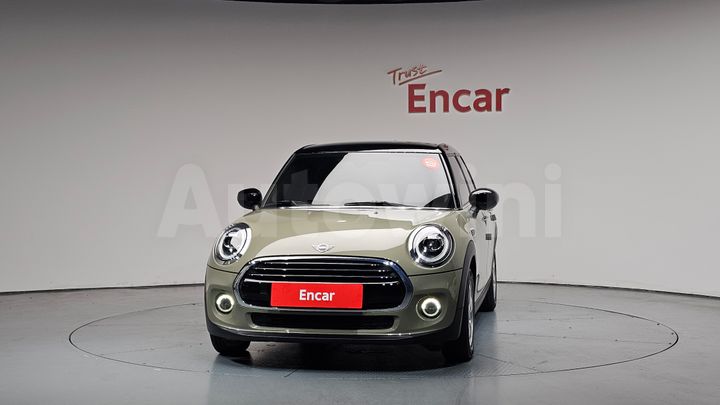 Mini Cooper 2020 — 3